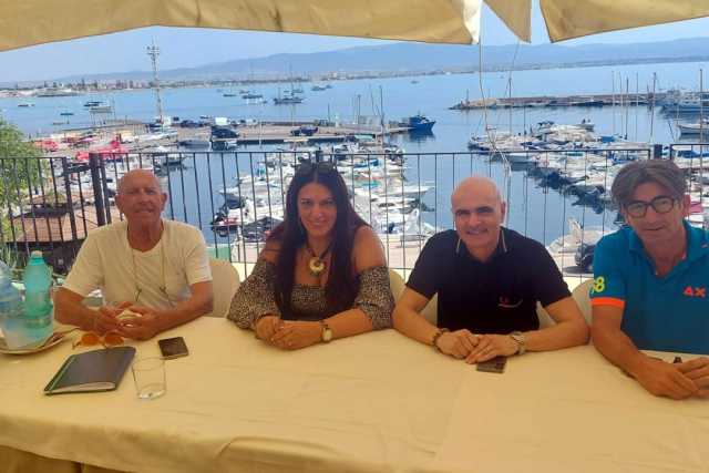 Cagliari, a Marina Piccola tutto pronto per la "Fiesta Latina": musica, balli e cibo