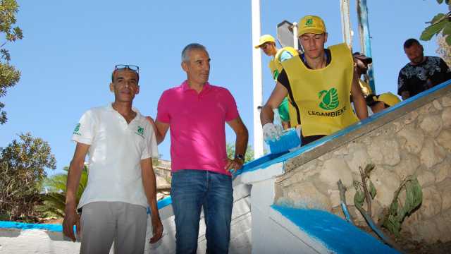 CALAMOSCA SPIAGGIA PULITA