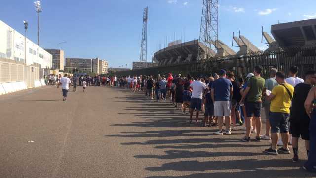 Fila tribuna Cagliari 