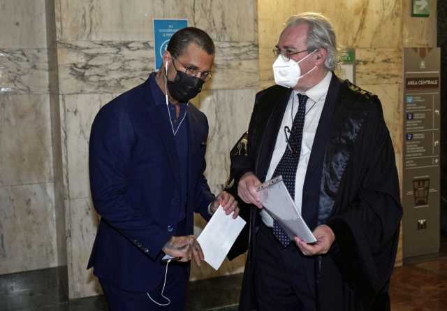 Soldi nascosti nel soffitto, Fabrizio Corona assolto dall'accusa di evasione fiscale