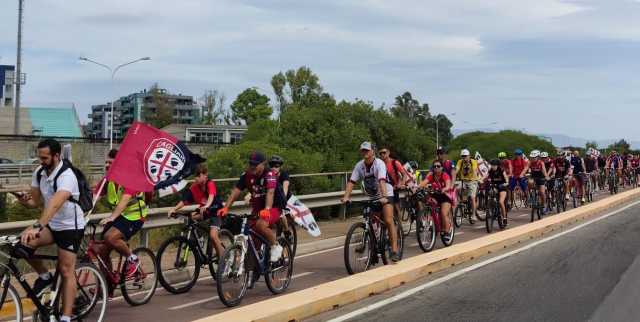 in bici allo stadio