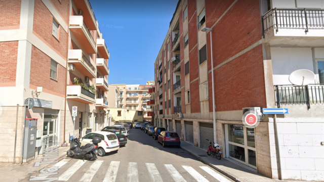Cagliari, la polizia interviene per una lite e scopre 2 chili e mezzo di droga