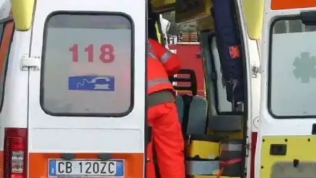 Dramma a Iglesias, anziano muore schiacciato dal trattore 