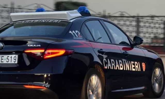 carabinieri auto 