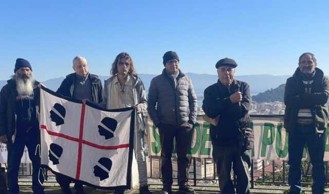 Da Portoscuso a Giorgino, la protesta a Cagliari: 
