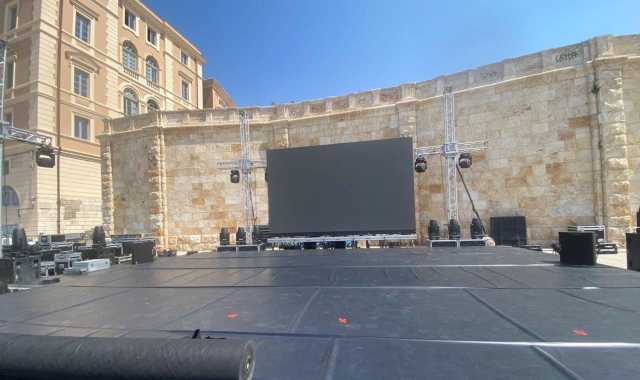 Il palco pronto al Bastione 