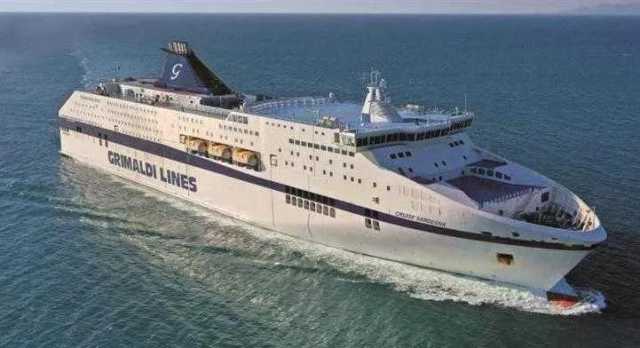 Allarme bomba sul traghetto per la Sardegna: evacuati i passeggeri