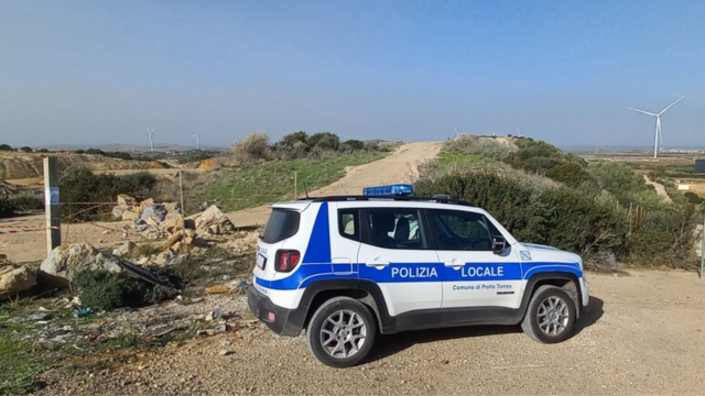 polizia locale di porto torres nella ex discarica comunale