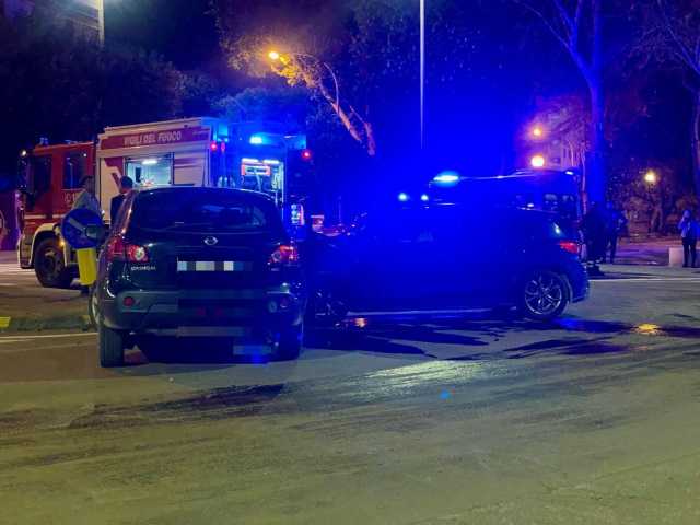 cagliari auto incidente sant'avendrace