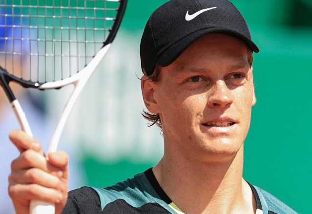 Tennis, Sinner continua a vincere: va in semifinale all'Atp di Montecarlo 