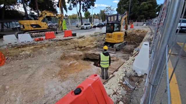 Una cavità naturale nel cantiere della metro di Cagliari, ma niente stop ai lavori