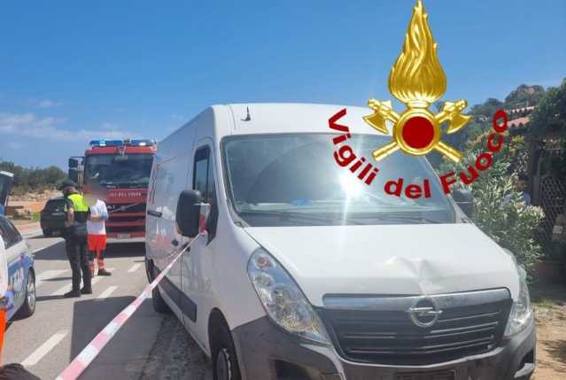 FURGONE INCIDENTE ARZACHENA