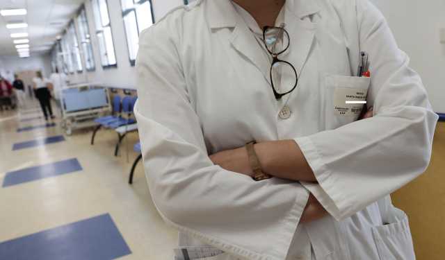 Camice Bianco Ospedale Corsia