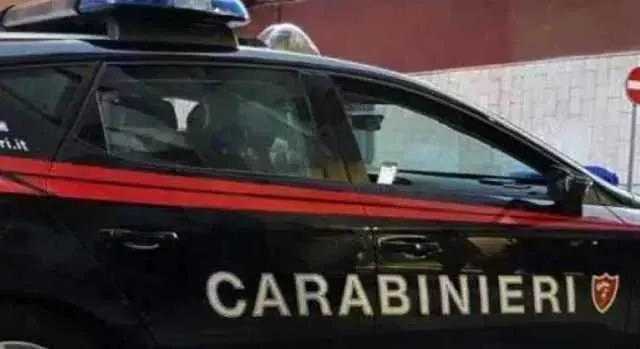 CARABINIERIAGGRESSIONEMADRE