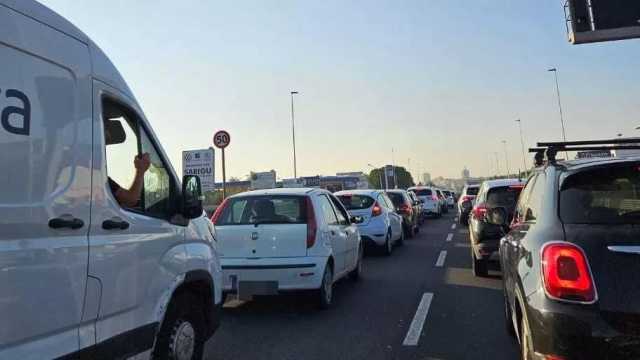 TRAFFICO BLOCCATO Auto
