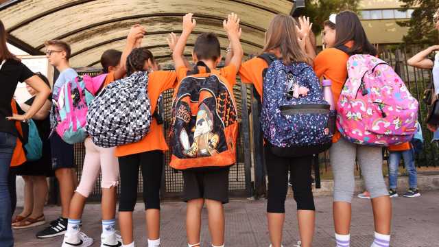 Bambini A Scuola