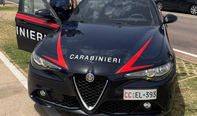 Auto Cc Generica Parcheggiata