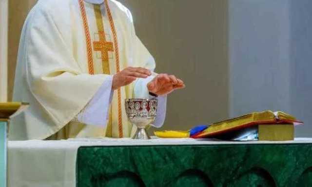 Sacerdote Messa