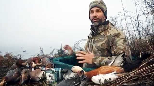 Donald Trump Jr. Durante Una Battuta Di Caccia
