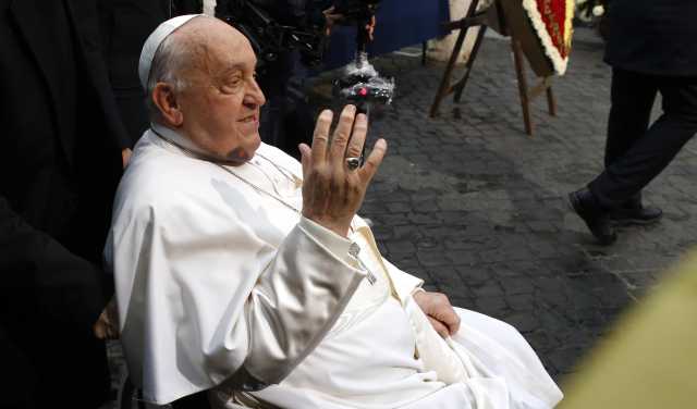 Papa Francesco Tt