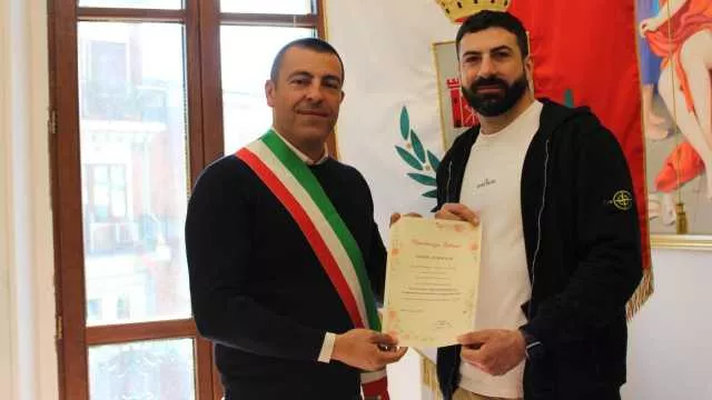 Da aiuto pizzaiolo a proprietario e ora cittadino italiano: a Sanluri la storia di Oleksii 