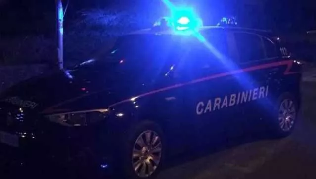 Catania, esplode un colpo di pistola: padre uccide il figlio di 23 anni durante una festa