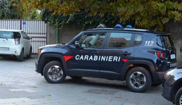 Barrali, la lite per un parcheggio tra cugini finisce con una coltellata: 47enne ferito