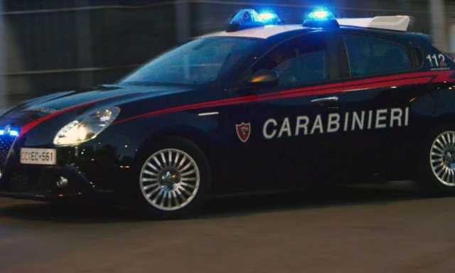 Iglesias, spinge la compagna giù dalle scale: lei finisce in ospedale, lui in carcere