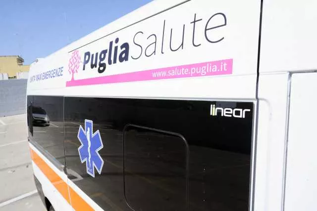 Pensionato uccide la moglie con le forbici, poi chiama i carabinieri: 