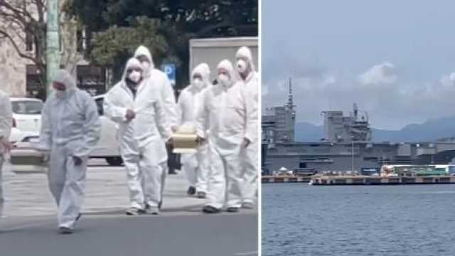 Screening ai bambini sulla Trieste e bare per neonati portate in protesta a Cagliari