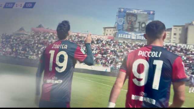 Il Cagliari perde (tra i fischi dei tifosi) contro l'Udinese all'Unipol Domus: finisce 1-2
