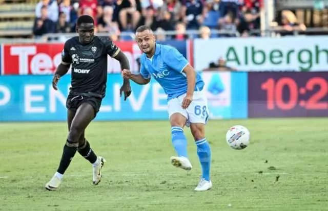 Serie A, Napoli-Cagliari e Como-Inter si giocano venerdì sera 