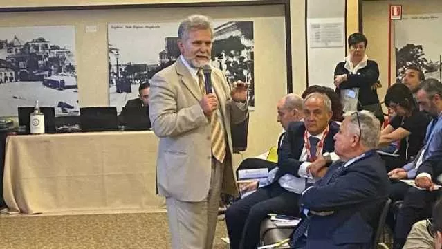 Anche Federsanità in difesa di Bartolazzi: 
