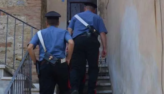 Minacce al telefono, messaggi continui e aggressioni contro l'ex: scatta il 
