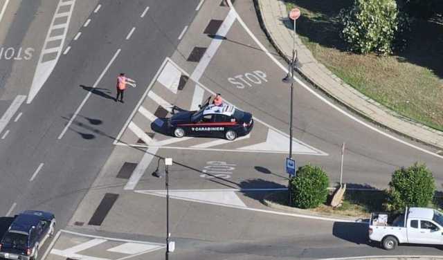 Villasimius, furti nelle auto in sosta e droga: raffica di controlli e denunce