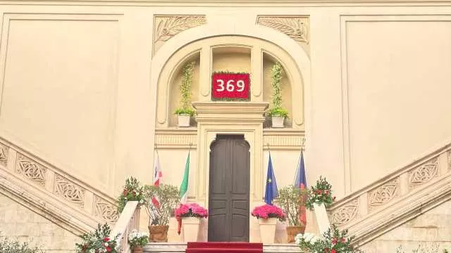 È il giorno di Sant'Efisio: a Cagliari la grande festa, migliaia di devoti e turisti