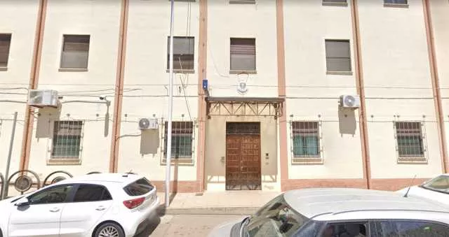 Muravera, prendono a colpi di martello il portone della stazione dei carabinieri