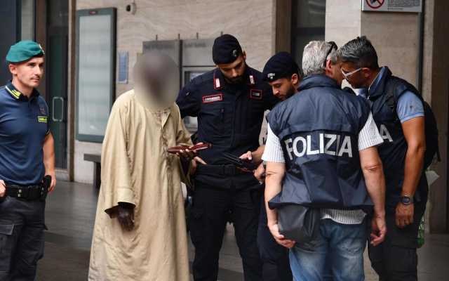 Cagliari, operazione interforze contro l'immigrazione irregolare: identificati circa 100 stranieri