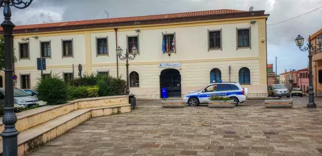 Tragedia a Sarroch: 84enne cade in una cisterna d'acqua e annega 