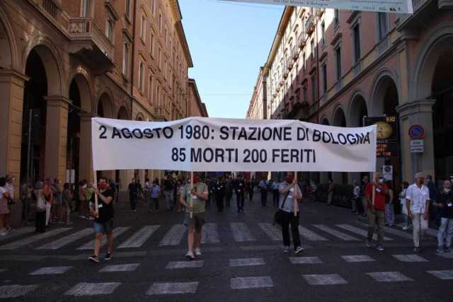 Strage di Bologna, l'ex avanguardista Paolo Bellini aggredito in carcere a Uta