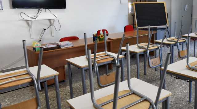 Edilizia, dalla Giunta 187 milioni per adeguare le scuole sarde e comprare arredi nuovi
