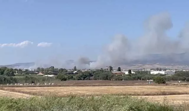 Grosso incendio tra Selargius e Settimo San Pietro: fiamme intorno alla 387