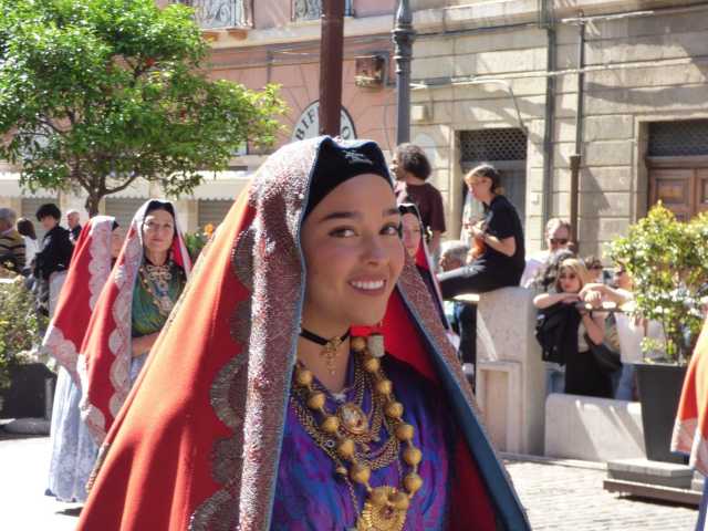 Addio a Gaia Costa, l'amore per la tradizione e il dolore degli amici: 