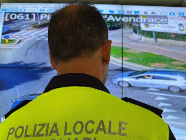 Cagliari, investe un pedone a Sant'Avendrace e fugge: identificato e denunciato