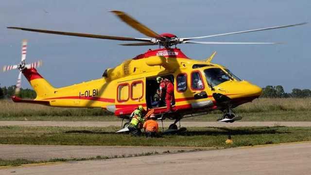 Incidente in un'officina a Buddusò: operaio schiacciato da una ruota di un tir, è grave