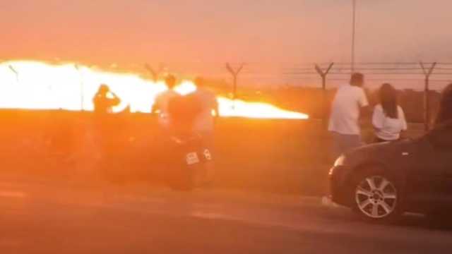 F-16 polacco si schianta al suolo durante una manovra: morto il pilota (Video)