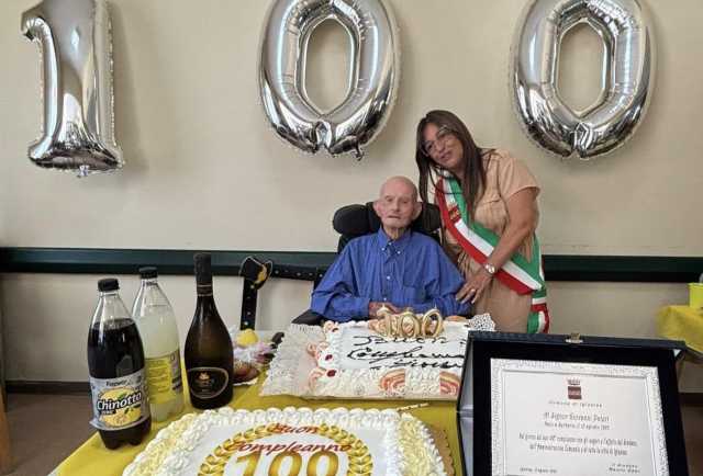 Iglesias festeggia un nuovo centenario: gli auguri del Comune al signor Giovanni Pateri  