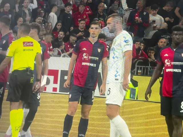 Il Cagliari non riesce a segnare e perde (0-2) all'Unipol Domus contro l'Inter