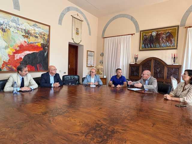 Oristano, vertice tra Comune e Arst sul centro intermodale: 