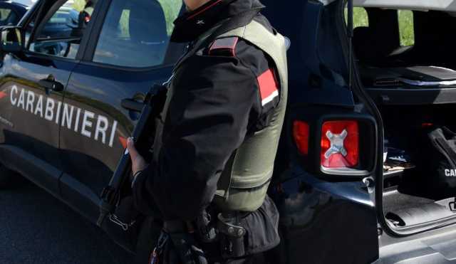 Tentata estorsione a Cagliari, finge l'investimento e minaccia la conducente con un falso avvocato